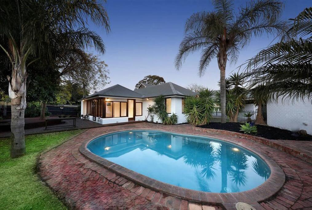 Luxury 5 Bedrooms, Pool, Quiet Melbourne Eksteriør bilde